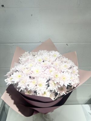 Mums Bouquet - Image 3