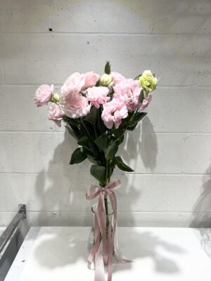Lisanthus Bouquet - Image 4