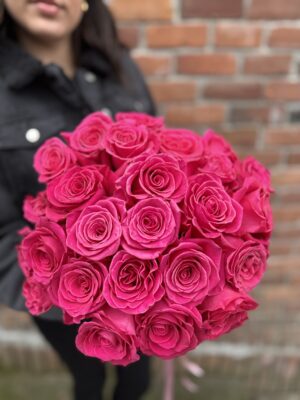 Pink Rose Bouquet - Image 3