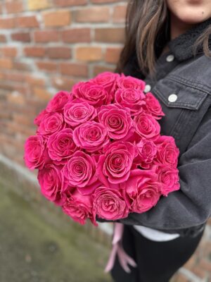Pink Rose Bouquet - Image 2