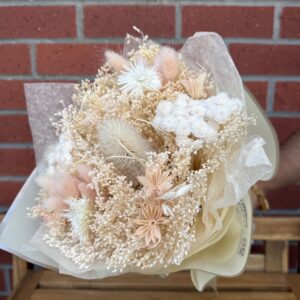 Italian Dried Flower Bouquet (With Vase) - Cream - Image 4