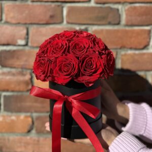 Red Rose Dome Everlasting Flower Box (Medium)